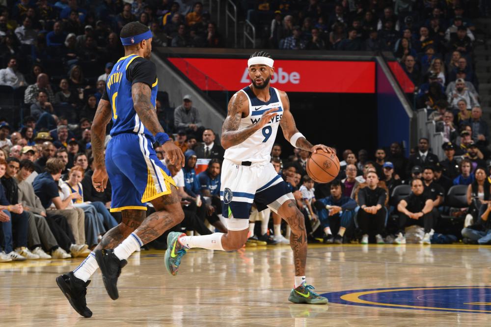 奇球员并肩 奇球员并肩