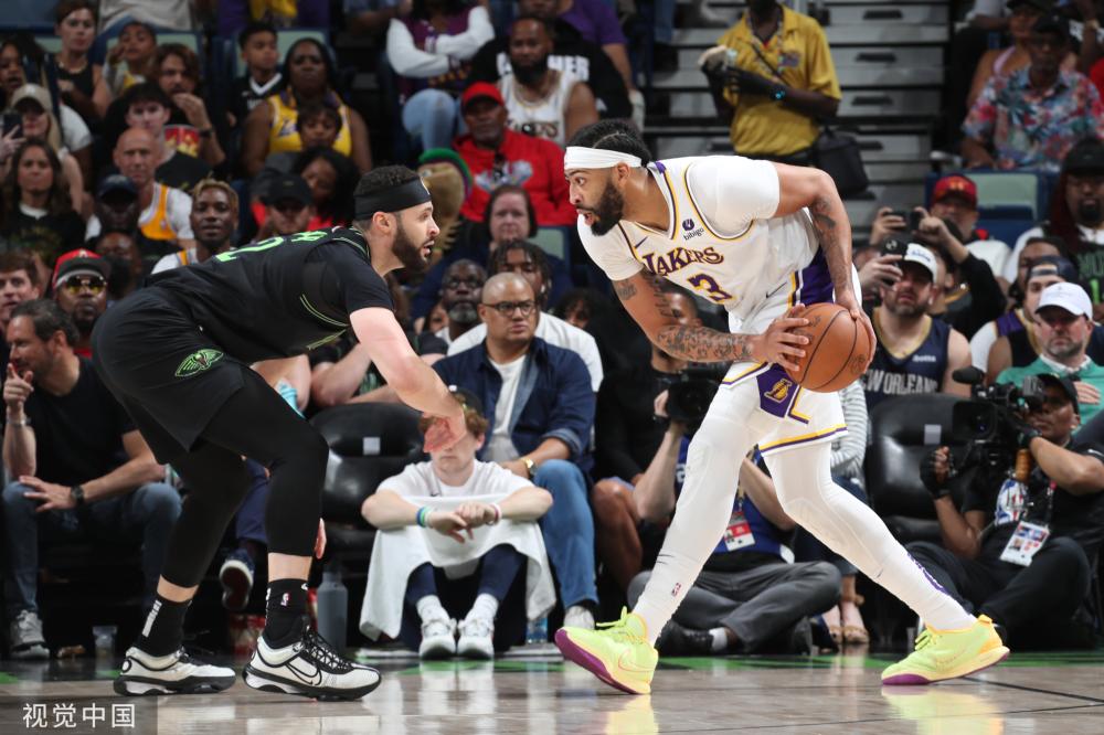 进攻新星 进攻新星