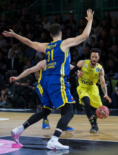 对亨克的 对亨克的