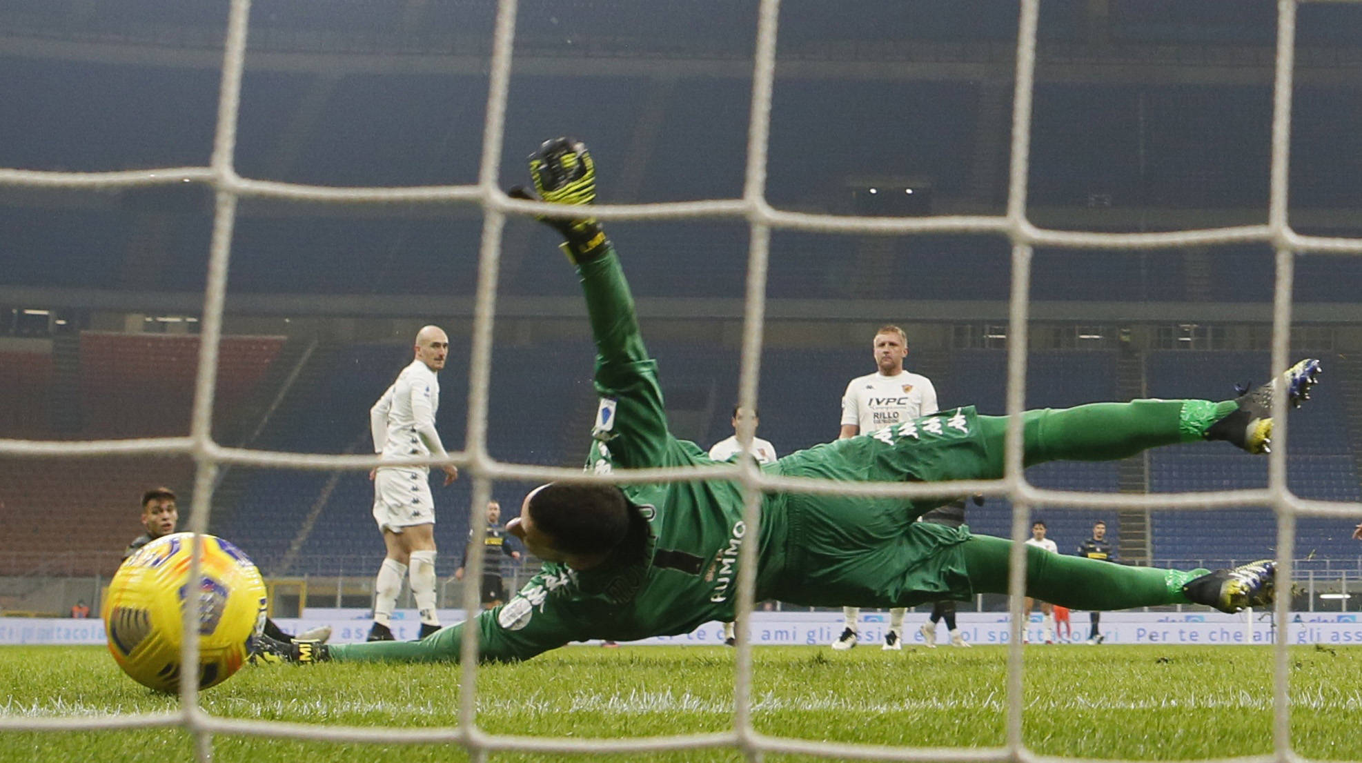 赛中贡献了 赛中贡献了